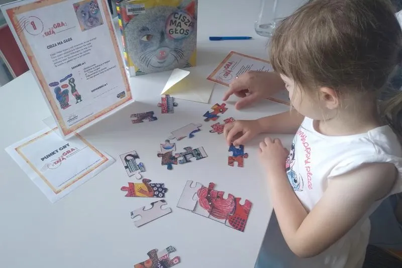 Dlaczego dziecko unika taty i jak można odbudować tę relację?