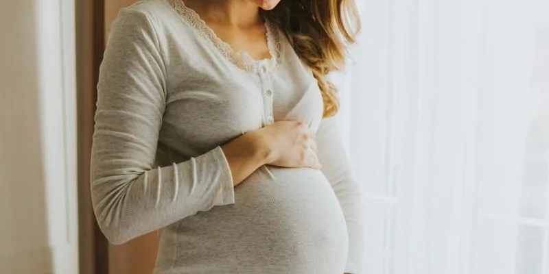 Jak Hashimoto może wpływać na Twoje szanse na ciążę?