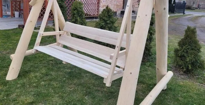 Najlepsze drewno na huśtawkę ogrodową